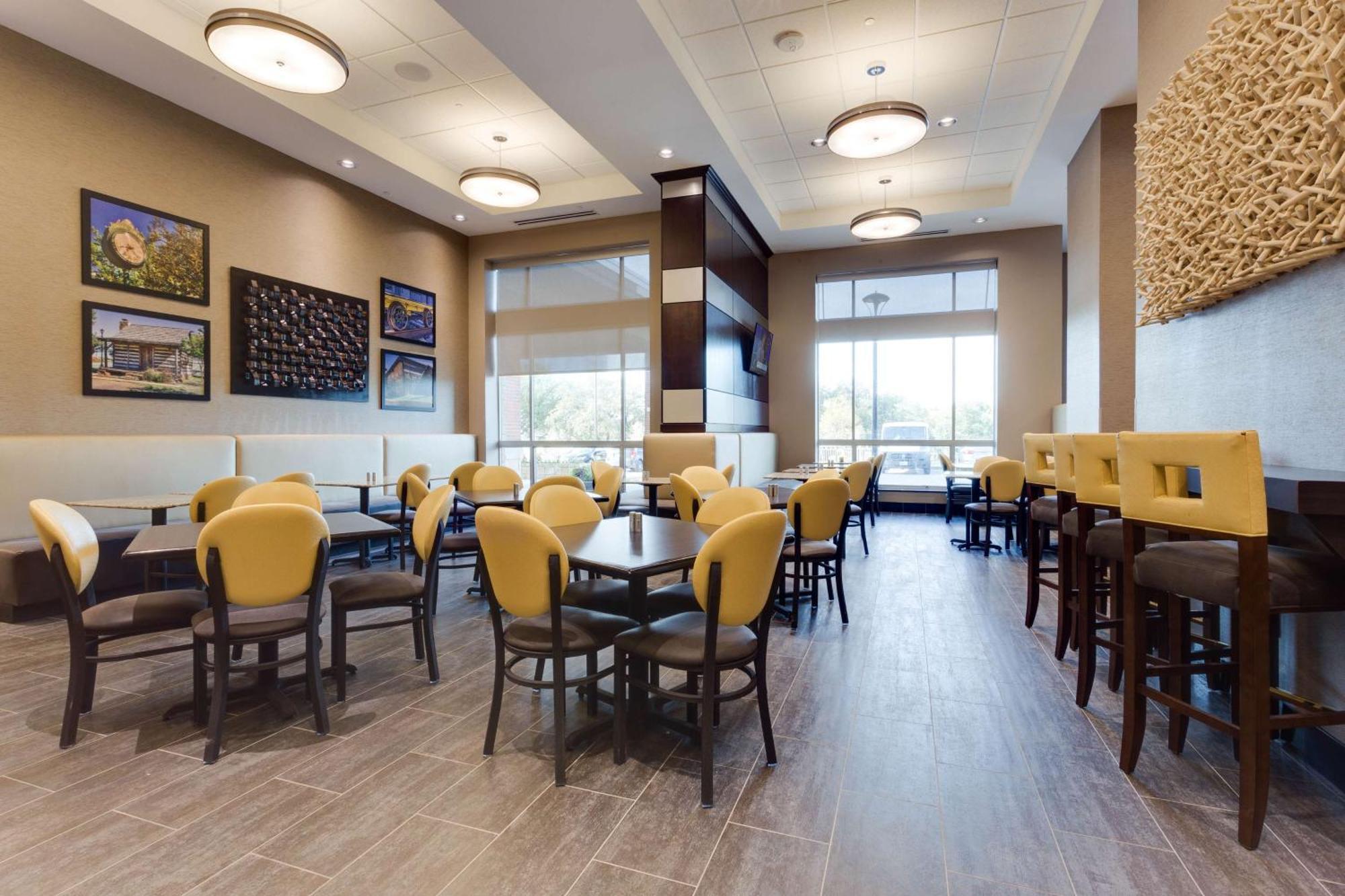 Drury Inn & Suites Dallas フリスコ エクステリア 写真