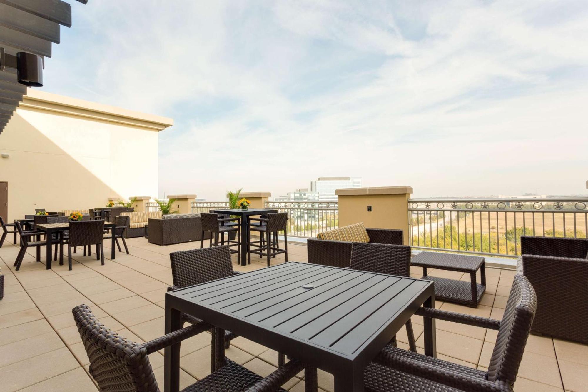 Drury Inn & Suites Dallas フリスコ エクステリア 写真