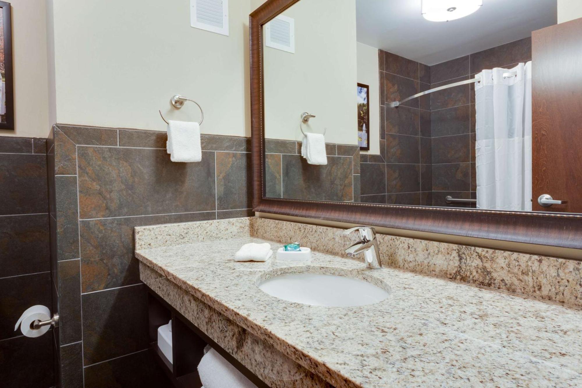 Drury Inn & Suites Dallas フリスコ エクステリア 写真